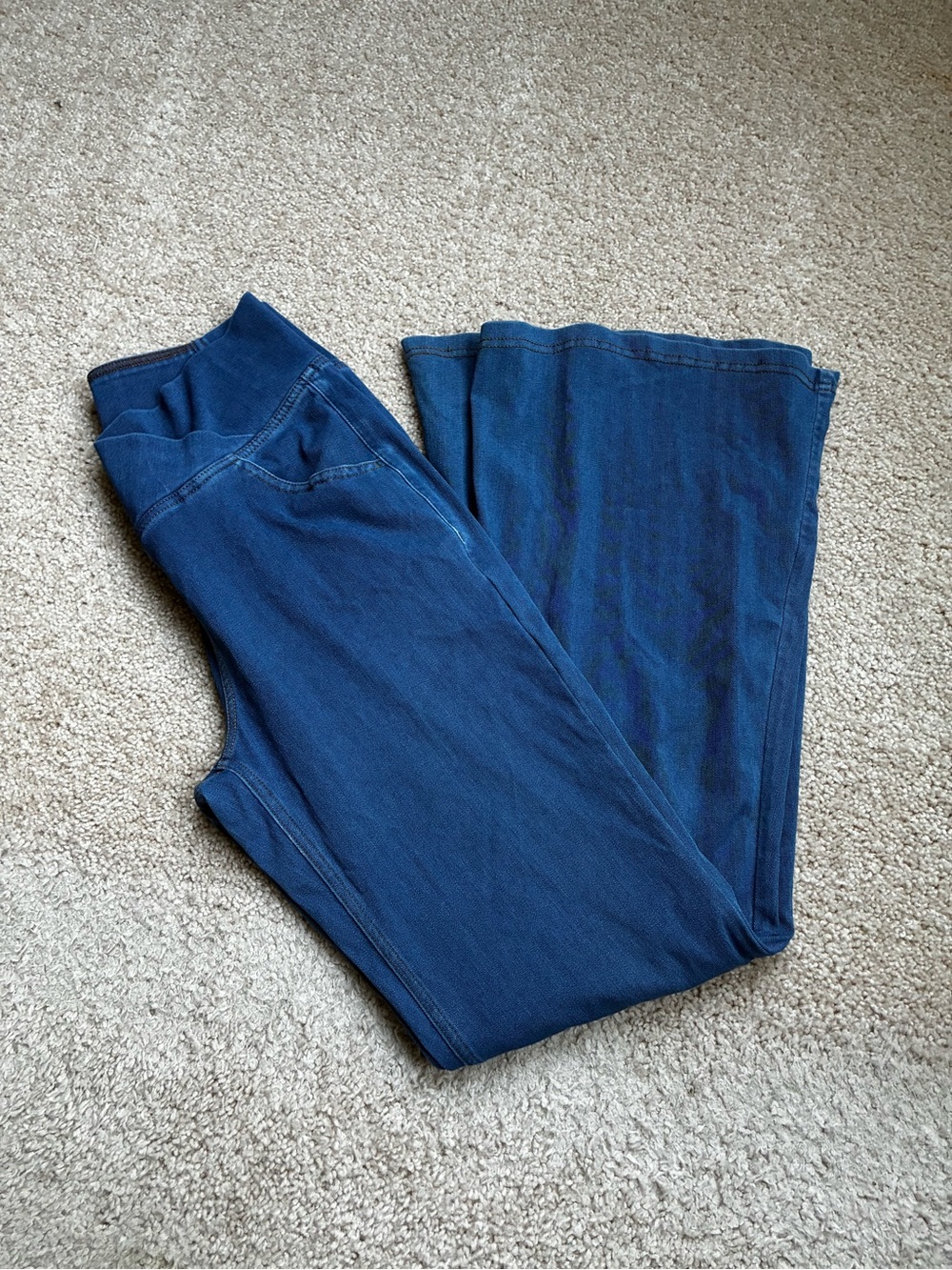 Halara elastic cross over waistband flared jeans